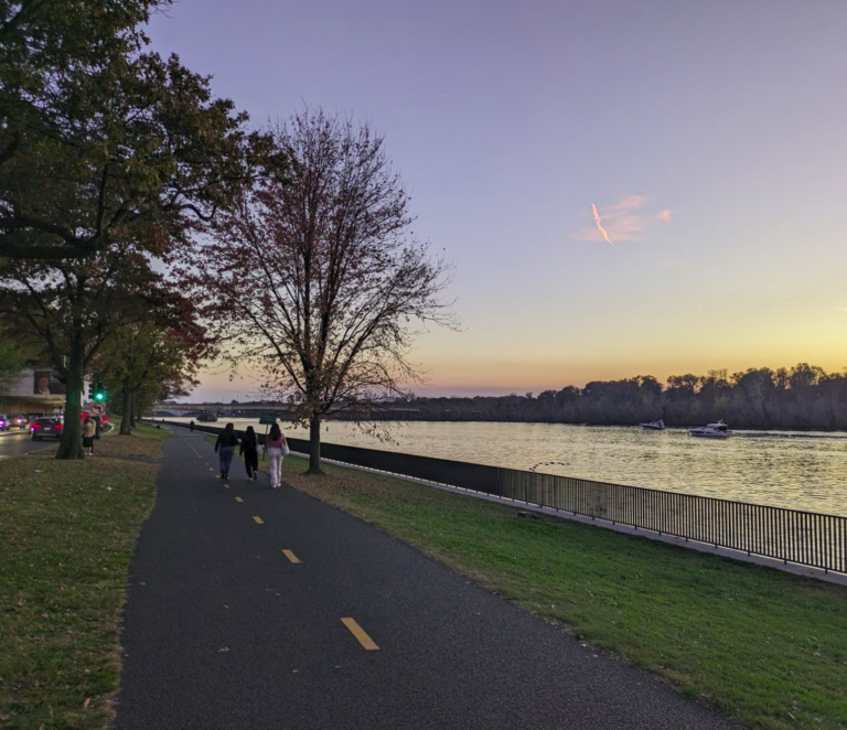 Kennedy Center - Washington DC- river walk