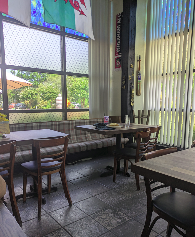 The Fiddlin Pig - Smithfield, VA - dining