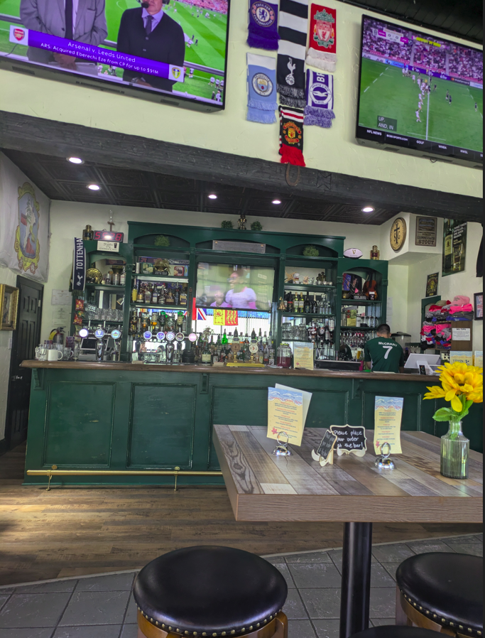 The Fiddlin Pig - Smithfield, VA - Bar Area